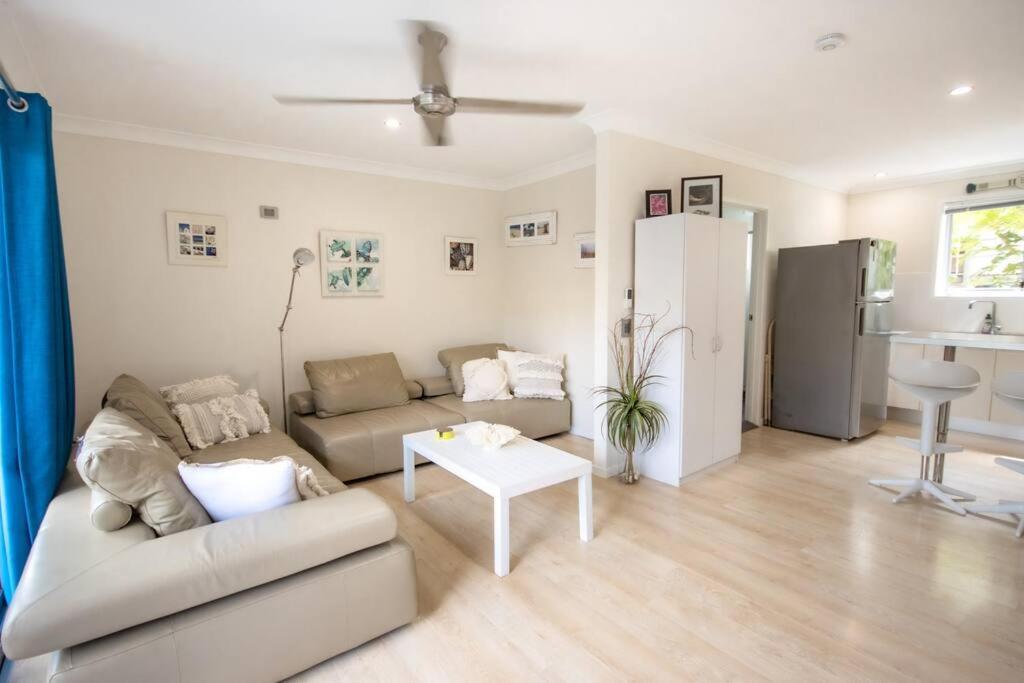 Fi'S Beach House Gold Coast Buitenkant foto